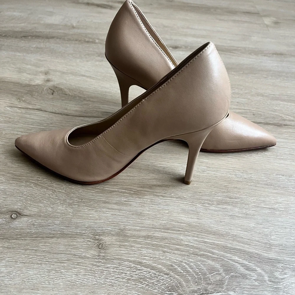 Marc Fisher LTD Tan Leather Pumps Women's SZ 5